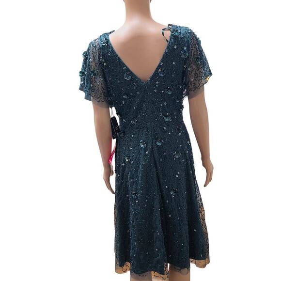 *NEW* Adrianna Papell Beaded Flutter Dress beaded V-neck Fit & Flare. SZ-6 - Picture 2 of 5